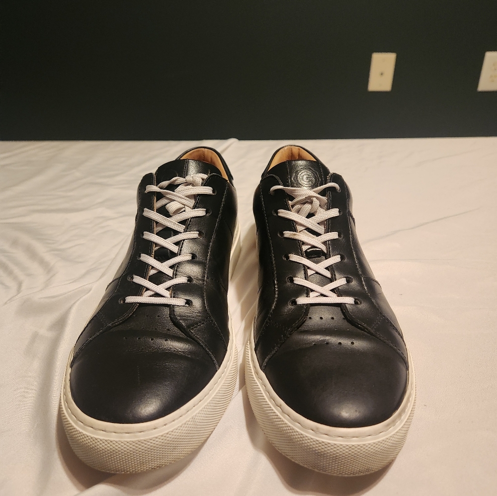 Size 10 black Greats Royal low top sneakers